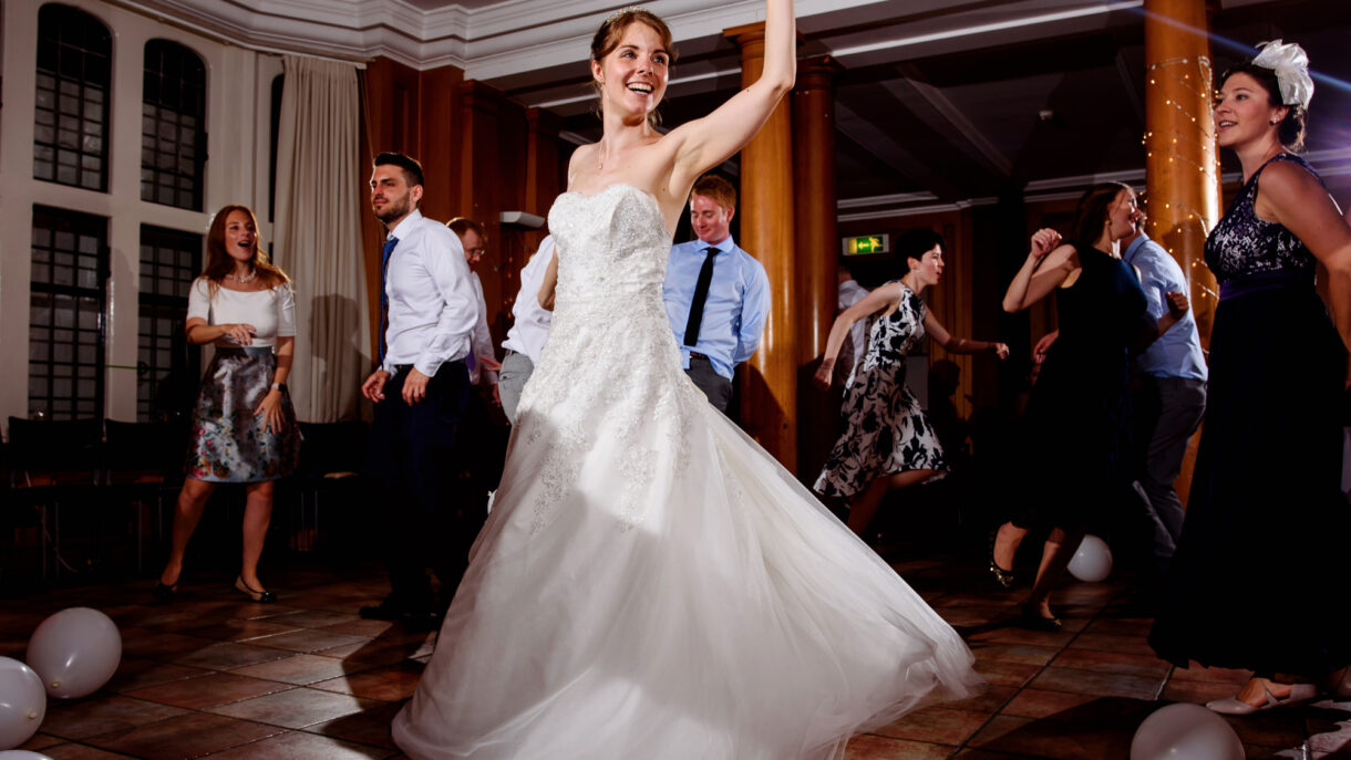 ceilidh dancing at a wedding