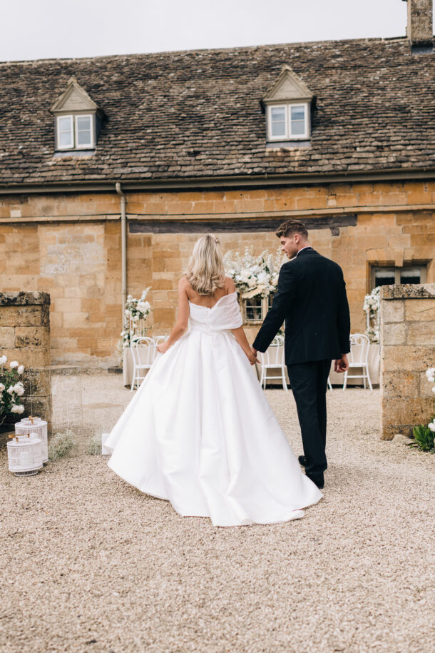 outdoor wedding cotswolds